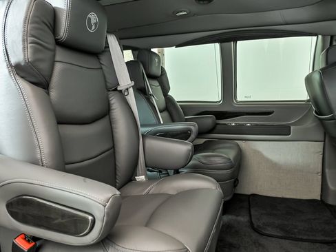 New 2026 GMC Savana 2500 w/ Driver Convenience Package RWD image 6
