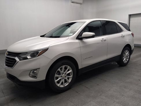 Used 2019 Chevrolet Equinox LT FWD image 2