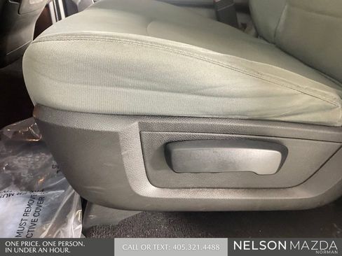 Used 2015 RAM 1500 Classic SLT RWD image 24