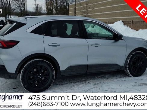 Used 2023 Ford Escape Active image 9