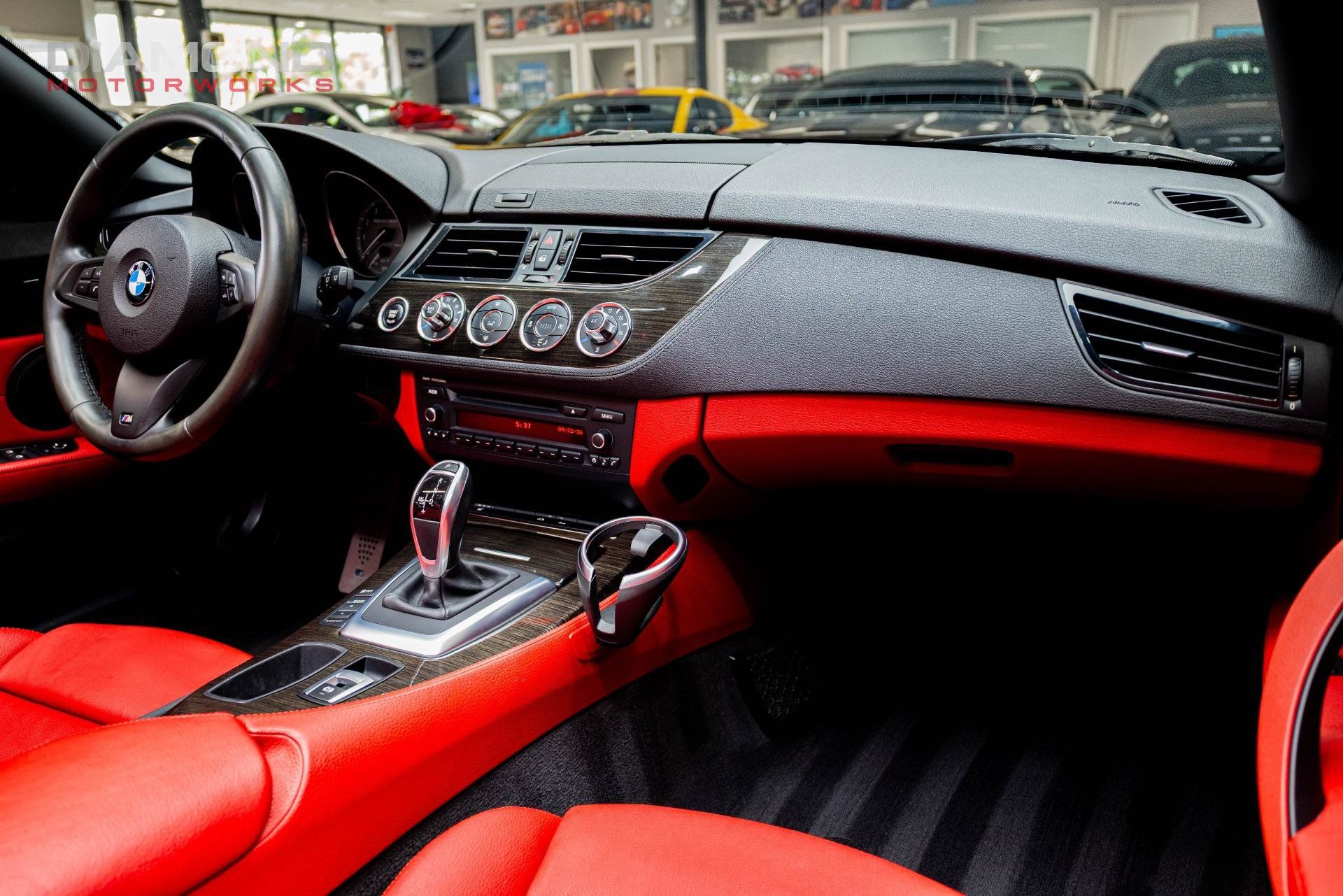 Used 2015 BMW Z4 sDrive35is RWD image 82