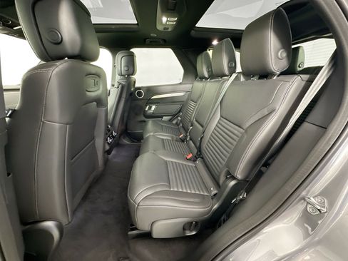 Used 2026 Land Rover Discovery Limited Edition image 23