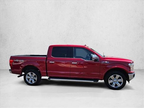 Used 2018 Ford F150 Lariat w/ Equipment Group 502A Luxury AWD/4WD image 4