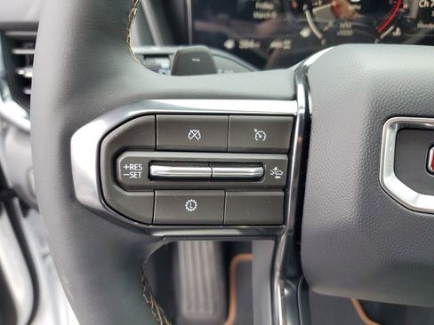 New 2026 GMC Terrain AT4 w/ Technology Package II AWD/4WD image 29