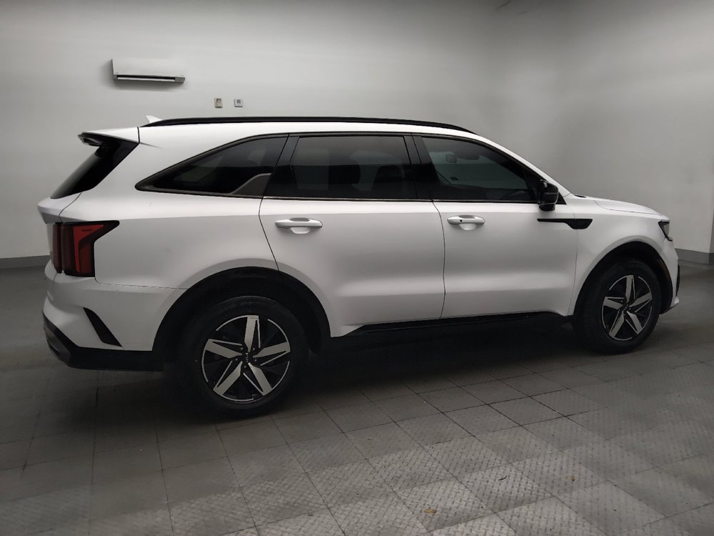 Used 2022 Kia Sorento S w/ Panoramic Sunroof Package FWD image 10