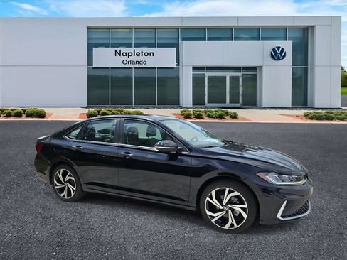 New 2025 Volkswagen Jetta SEL image 4