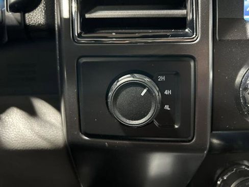 Used 2020 Ford F150 XLT w/ Equipment Group 302A Luxury image 40