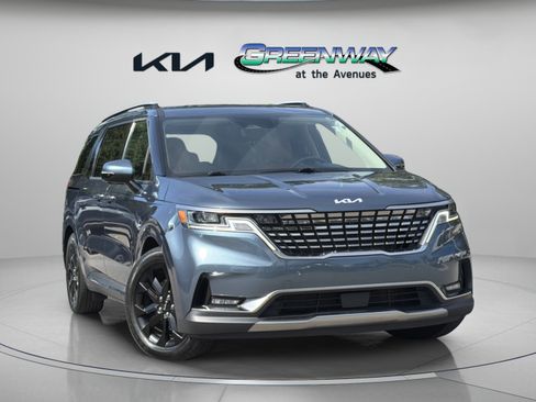 Used 2024 Kia Carnival SX FWD image 1
