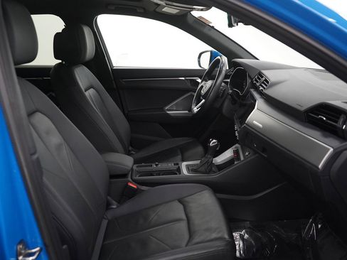 Used 2023 Audi Q3 2.0T Premium image 11