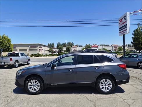 Used 2018 Subaru Outback 2.5i Premium AWD/4WD image 16