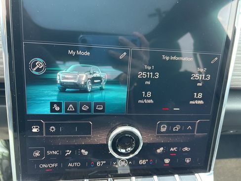 New 2025 GMC Sierra EV Denali image 23