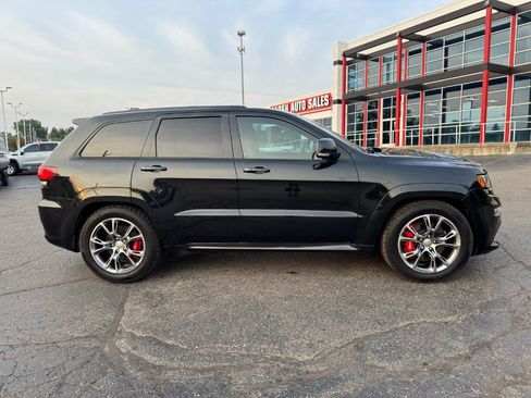 Used 2014 Jeep Grand Cherokee SRT8 w/ Luxury Group II AWD/4WD image 6