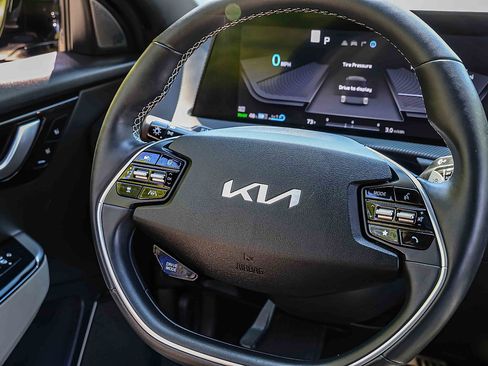 Certified 2024 Kia EV6 GT-Line AWD/4WD image 14