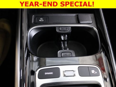 Certified 2025 Mercedes-Benz GLA 250 4MATIC image 25