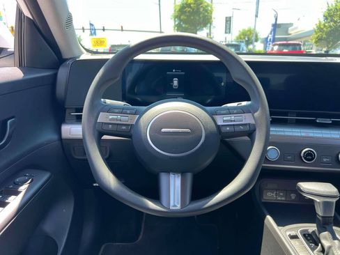 Used 2026 Hyundai Kona SE AWD/4WD image 14