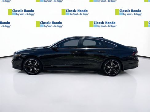 Used 2023 Honda Accord Sport image 4