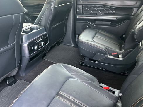 Certified 2023 Ford Expedition Platinum AWD/4WD image 4