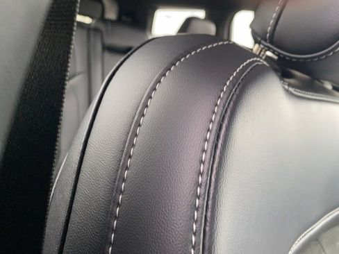 New 2025 Jeep Grand Cherokee L Altitude image 30