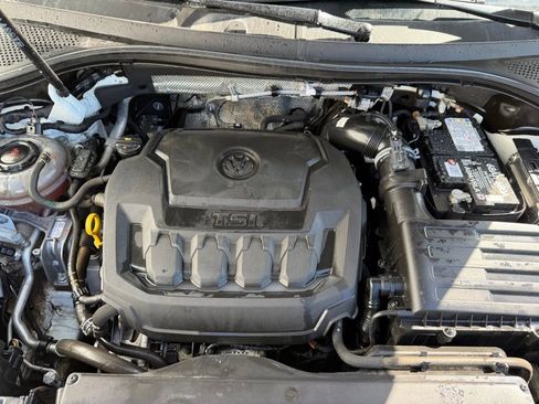 Used 2023 Volkswagen Tiguan SE R-Line image 14