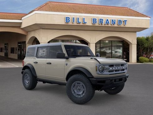 New 2025 Ford Bronco Big Bend w/ Black Diamond Package AWD/4WD image 1