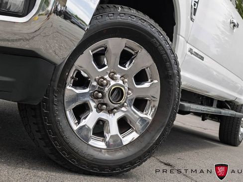 Used 2018 Ford F250 Lariat w/ Lariat Ultimate Package AWD/4WD image 14