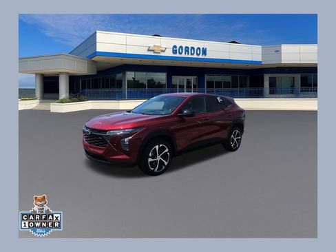 Used 2024 Chevrolet Trax RS w/ Driver Confidence Package FWD image 1