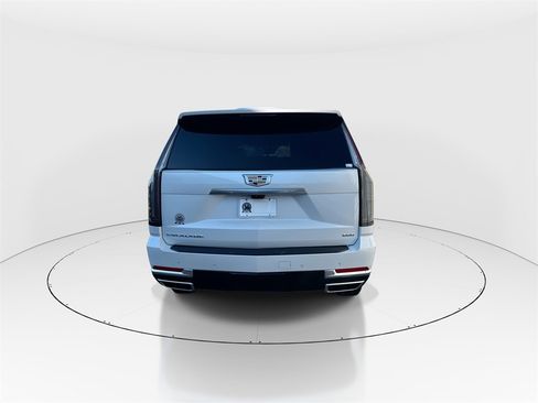 Used 2025 Cadillac Escalade Premium Luxury w/ Touring Package image 7