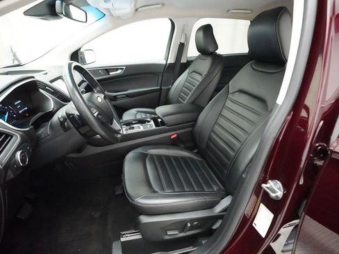 Used 2020 Ford Edge SEL w/ Cold Weather Package AWD/4WD image 7