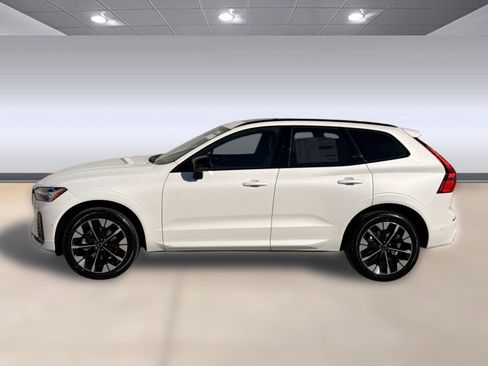 Certified 2026 Volvo XC60 B5 Plus w/ Protection Package Premier AWD/4WD image 2