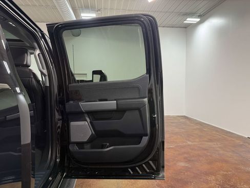 Used 2023 Ford F250 Lariat w/ FX4 Off-Road Package AWD/4WD image 68