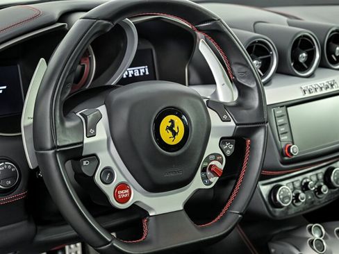 Used 2016 Ferrari FF AWD/4WD image 20