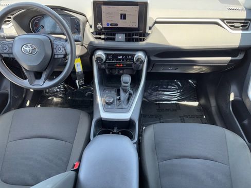 Used 2025 Toyota RAV4 LE AWD/4WD image 14