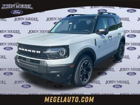 New 2026 Ford Bronco Sport Outer Banks w/ Outer Banks Tech Package+ AWD/4WD image 1