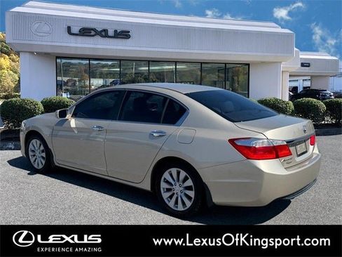 Used 2014 Honda Accord EX image 3