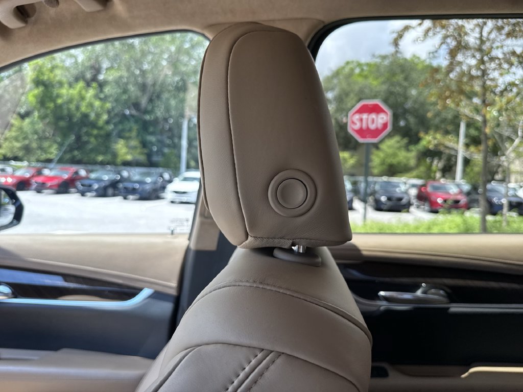 Used 2024 Cadillac XT6 Sport w/ Platinum Package AWD/4WD image 16