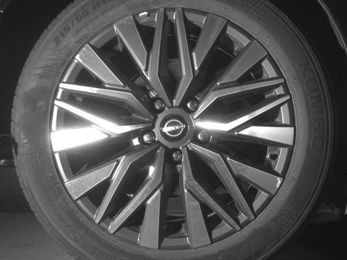 Used 2025 Nissan Altima 2.5 SV image 15