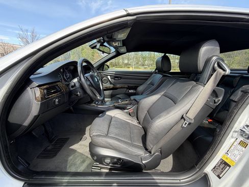 Used 2008 BMW 335i Convertible image 10