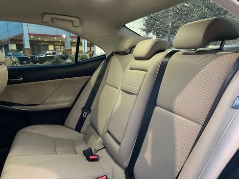 Used 2020 Lexus IS 300 w/ Premium Package RWD image 11