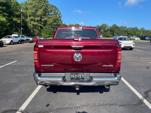 Used 2019 RAM 1500 Laramie AWD/4WD image 15