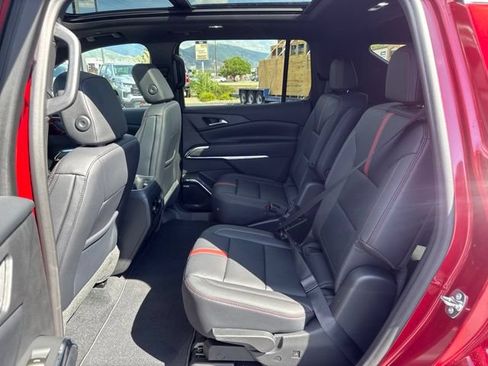 New 2026 Chevrolet Traverse RS AWD/4WD image 18