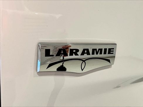 Used 2018 RAM 1500 Laramie w/ Convenience Group image 25