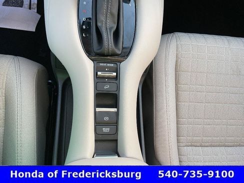 Used 2026 Honda HR-V LX image 36