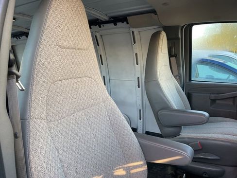 Used 2022 Chevrolet Express 2500 w/ Driver Convenience Package image 11