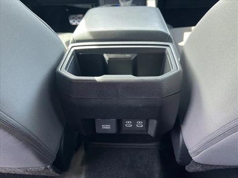 Certified 2025 Toyota Tacoma TRD Sport image 18