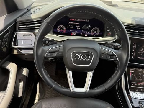 Used 2019 Audi Q8 Prestige AWD/4WD image 13