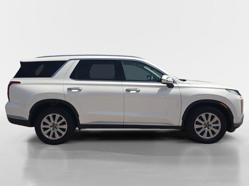 Used 2025 Hyundai Palisade SEL FWD image 2