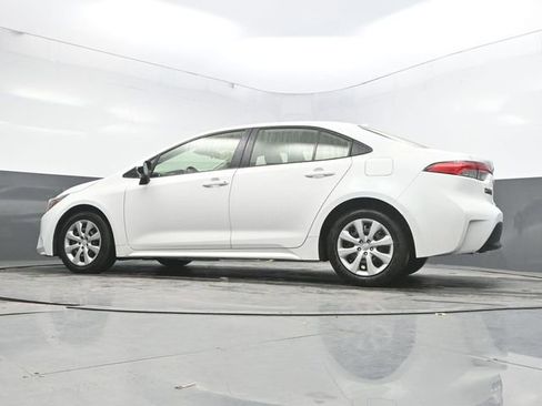 Used 2023 Toyota Corolla LE w/ Carpet Mat Package (TMS) FWD image 37
