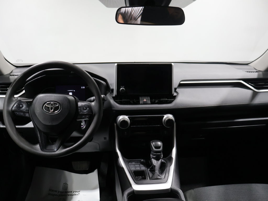 Used 2024 Toyota RAV4 LE AWD/4WD image 16