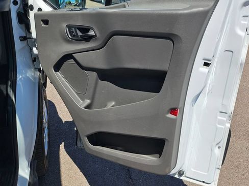 Used 2025 Ford Transit 350 XLT RWD image 17