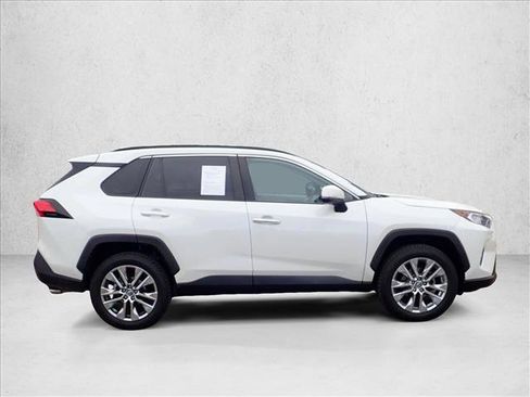 Used 2019 Toyota RAV4 Limited w/ Cold Weather Package image 5
